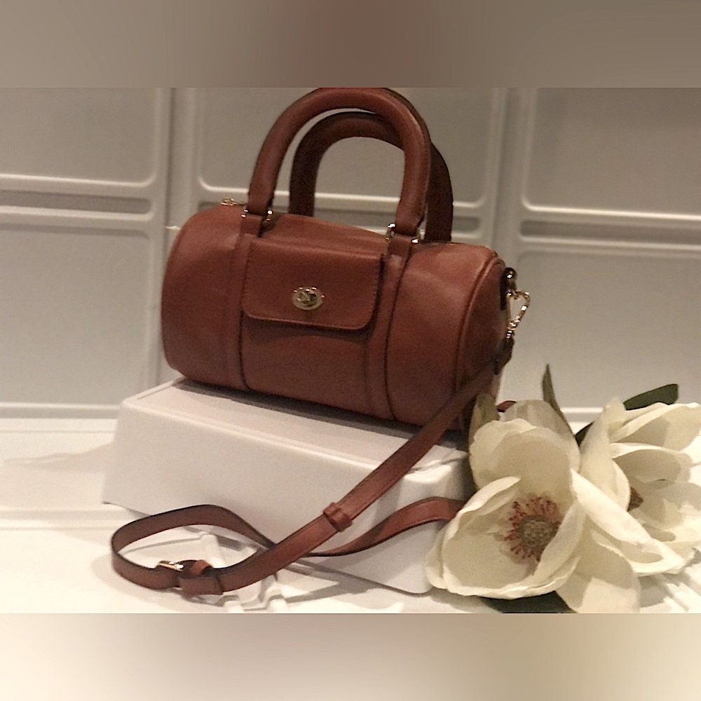 Brand New- No Boundaries-Brown- Bowler Barrel-Crossbody Bag - Picture 2 of 3